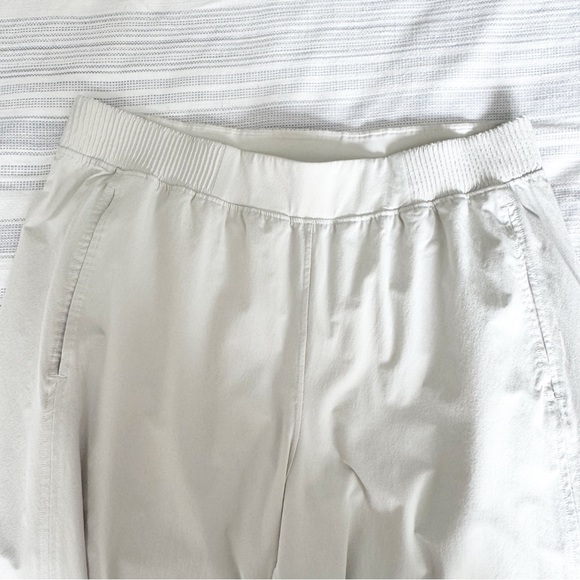 Lululemon Athletica Cream Wide-Leg Pants - Picture 5 of 7